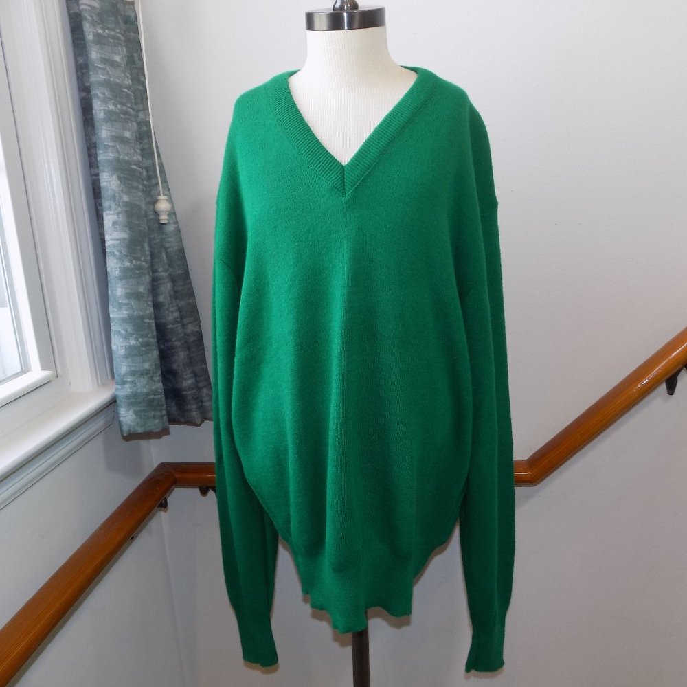 MCBRIAR GREEN SWEATER